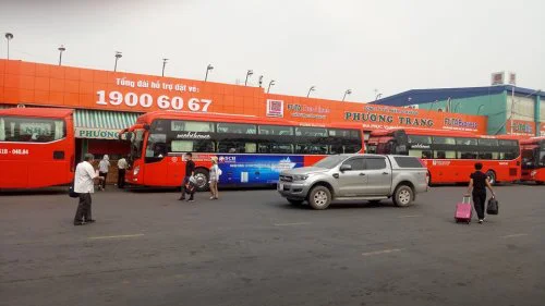 Quảng cáo trên xe khách đường dài trên hệ thống xe khách Phương Trang ( FUTA) 2019